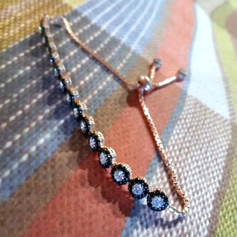 DIAMOND CUT TENNIS BRACELET